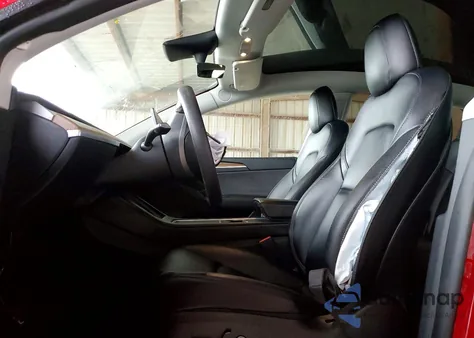 2023 Tesla Model Y из США, поврежденный, VIN 7SAYGAEE6PF630449